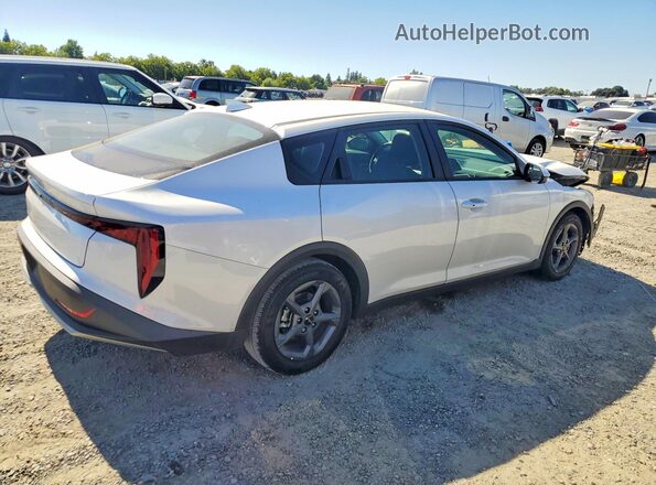3KPFT4DE0SE206489 2025 KIA K4 White Rear right