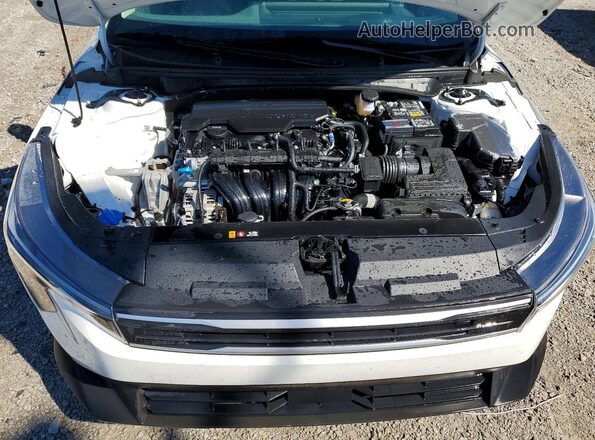3KPFT4DE0SE242540 2025 KIA K4 White უკანა სალონის ხედი