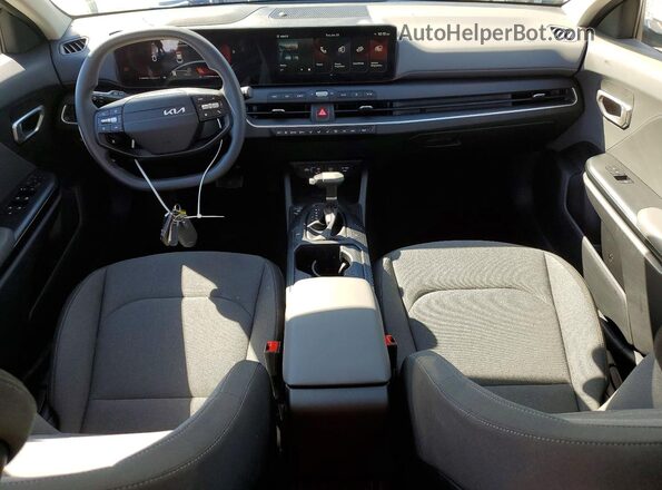 3KPFT4DE0SE242540 2025 KIA K4 White წინა პანელის ხედი