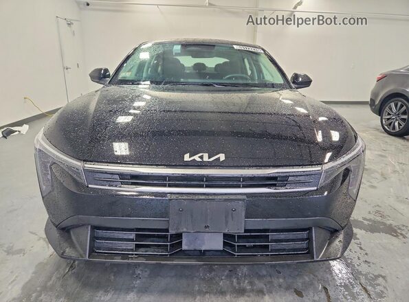 3KPFT4DE0TE252017 2026 KIA K4 Black Vista frontal