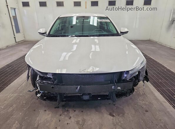 3KPFT4DE0TE319232 2026 KIA K4 White Vista frontal