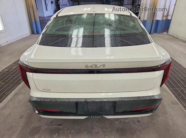 3KPFT4DE0TE319232 2026 KIA K4 White Vista trasera