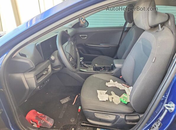 3KPFT4DE1SE004230 2025 KIA K4 Blue წინა სალონის ხედი