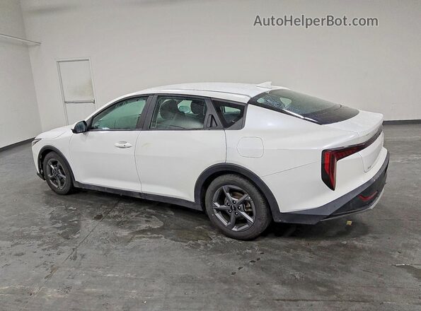3KPFT4DE1SE038197 2025 KIA K4 White Հետևի ձախ