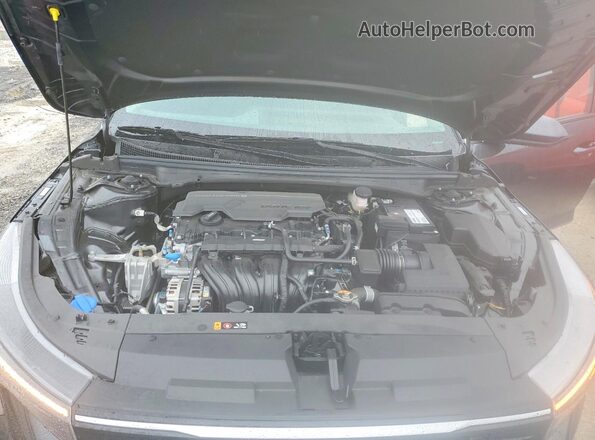 3KPFT4DE1SE102240 2025 KIA K4 Black უკანა სალონის ხედი