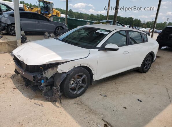 3KPFT4DE1SE132841 2025 KIA K4 White 
