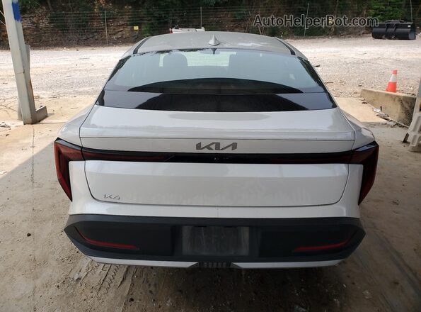 3KPFT4DE1SE132841 2025 KIA K4 White 