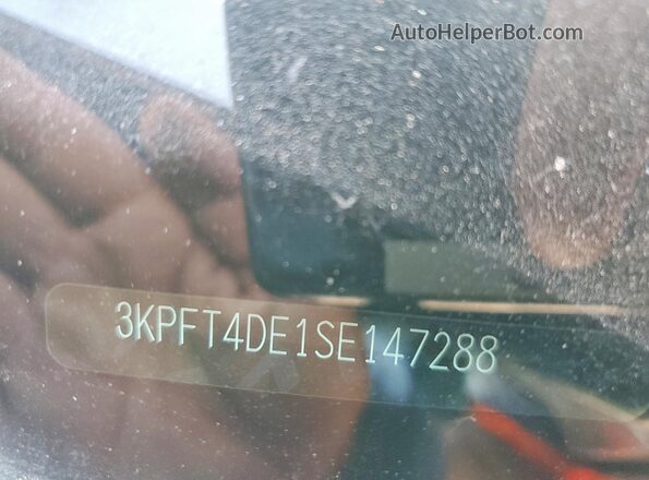 3KPFT4DE1SE147288 2025 KIA K4 Blue Widok komory silnika