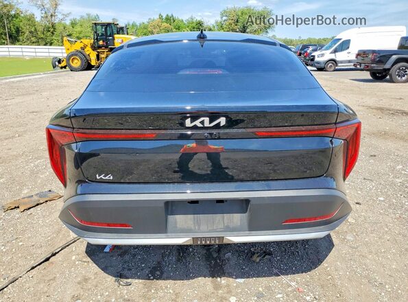 3KPFT4DE1SE201947 2025 KIA K4 Black Հետևի տեսք