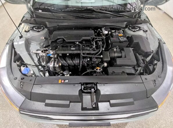 3KPFT4DE1TE257579 2026 KIA K4 Gray Սալոնի հետևի տեսք