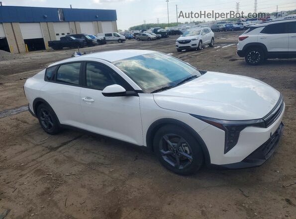 3KPFT4DE1TE277332 2026 KIA K4 White Przód prawy