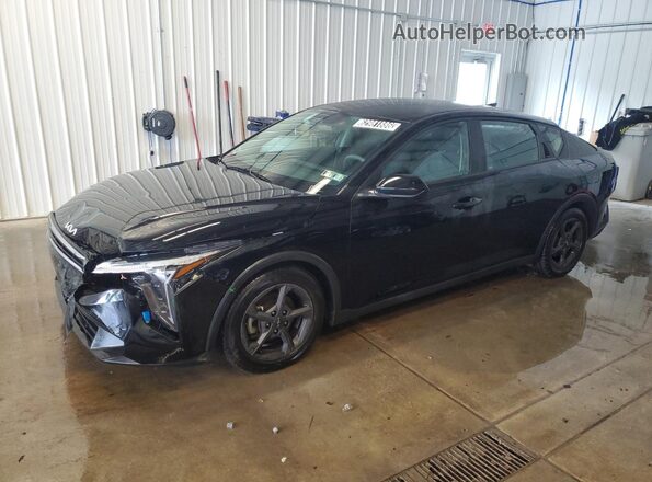 3KPFT4DE2SE022381 2025 KIA K4 Black 