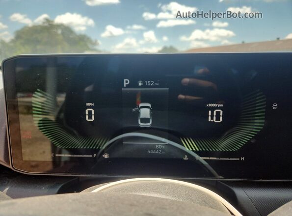 3KPFT4DE2SE072665 2025 KIA K4 Gray Vista del cuadro de instrumentos