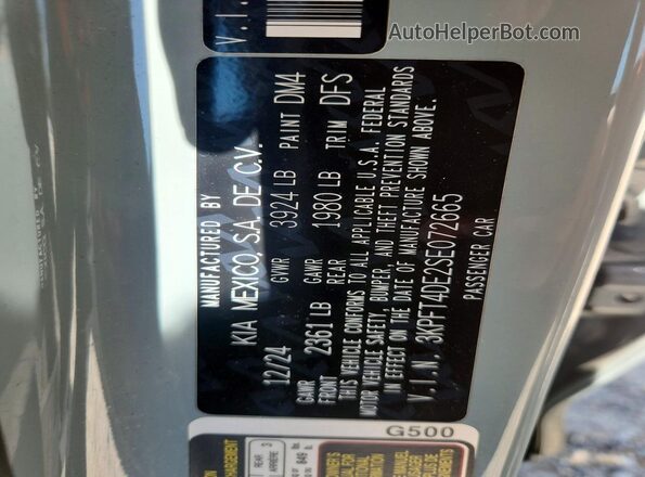 3KPFT4DE2SE072665 2025 KIA K4 Gray Vista del compartimento del motor