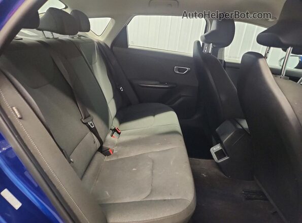 3KPFT4DE2SE106099 2025 KIA K4 Blue Հետևի նստատեղերի տեսք