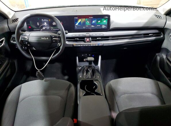 3KPFT4DE2SE184012 2025 KIA K4 Серый Вид панели приборов