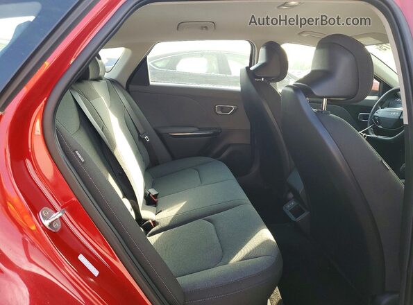 3KPFT4DE2SE221480 2025 KIA K4 Red Հետևի նստատեղերի տեսք