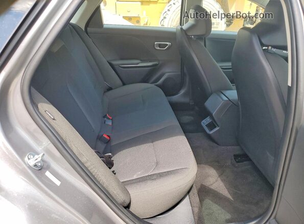 3KPFT4DE2TE351129 2026 KIA K4 Gray Հետևի նստատեղերի տեսք