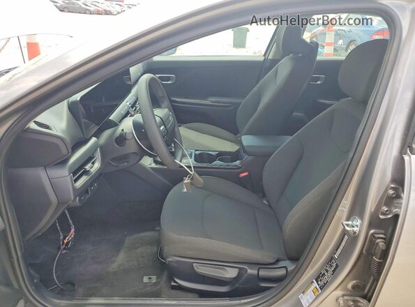 3KPFT4DE2TE351129 2026 KIA K4 Gray Սալոնի դիմացի տեսք