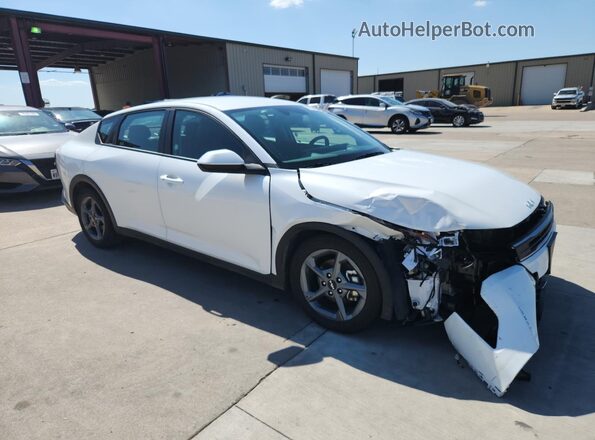 3KPFT4DE3SE034149 2025 KIA K4 White 