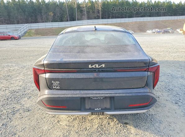 3KPFT4DE3SE045460 2025 KIA K4 Black Widok z tyłu
