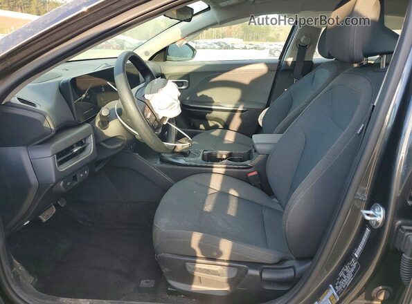 3KPFT4DE3SE045460 2025 KIA K4 Black Widok wnętrza z przodu