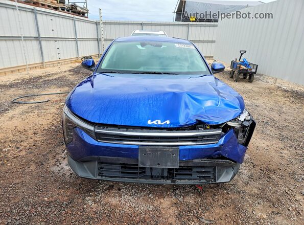 3KPFT4DE3SE055048 2025 KIA K4 Blue Vista de los asientos traseros