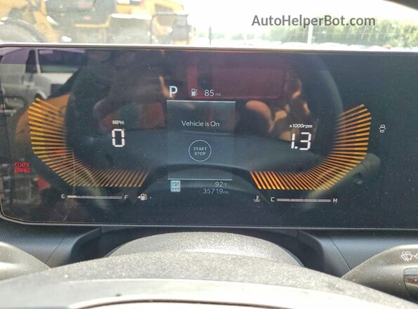 3KPFT4DE3SE101381 2025 KIA K4 Red Սարքավորումների վահանակի տեսք