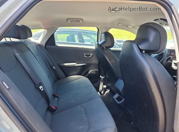 3KPFT4DE3SE178140 2025 KIA K4 Green Rear seats view