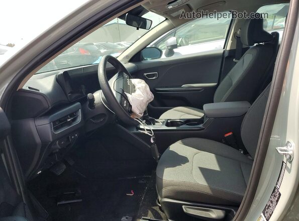 3KPFT4DE3SE217261 2025 KIA K4 Gray წინა სალონის ხედი