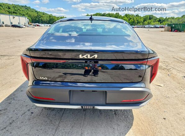 3KPFT4DE3TE276053 2026 KIA K4 Black Հետևի տեսք