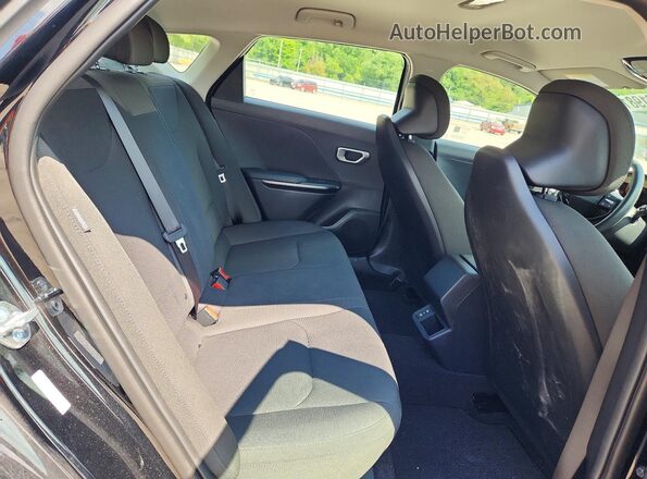 3KPFT4DE3TE276053 2026 KIA K4 Black Հետևի նստատեղերի տեսք