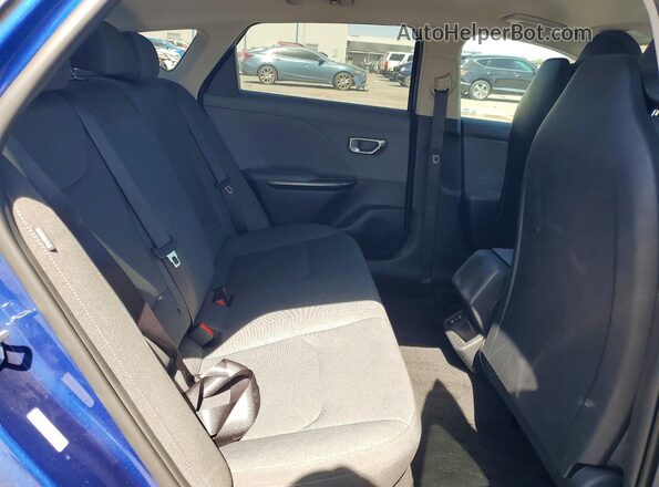 3KPFT4DE4SE027663 2025 KIA K4 Blue უკანა სავარძლების ხედი