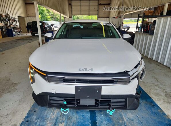 3KPFT4DE4SE034967 2025 KIA K4 White წინა ხედი