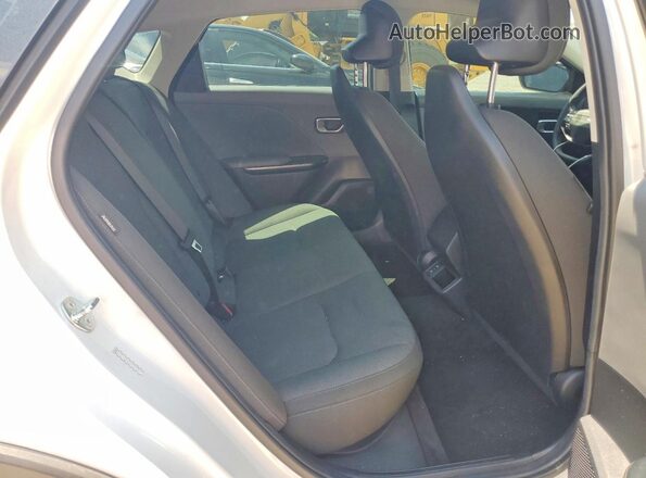 3KPFT4DE4SE078595 2025 KIA K4 White Rear seats view