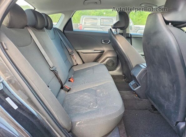 3KPFT4DE4SE090942 2025 KIA K4 Charcoal უკანა სავარძლების ხედი