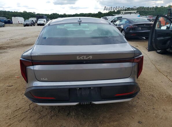 3KPFT4DE4SE091475 2025 KIA K4 Gray უკანა ხედი