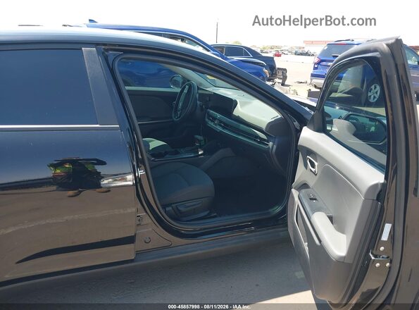 3KPFT4DE4SE097616 2025 KIA K4 Black Front interior view