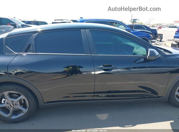 3KPFT4DE4SE097616 2025 KIA K4 Black Rear interior view