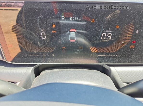 3KPFT4DE4SE160908 2025 KIA K4 Black Vista del cuadro de instrumentos