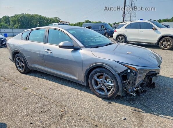 3KPFT4DE4TE250948 2026 KIA K4 Gray Przód prawy