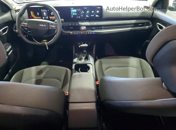 3KPFT4DE4TE310971 2026 KIA K4 Черный Вид панели приборов