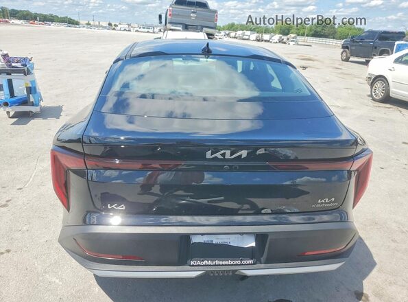 3KPFT4DE4TE330086 2026 KIA K4 Черный Вид сзади