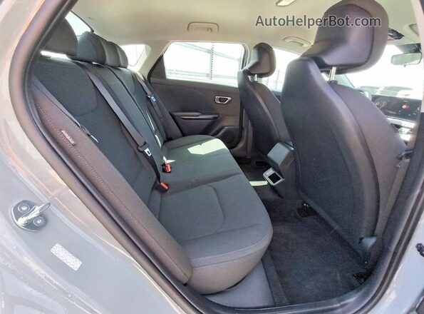 3KPFT4DE4TE354890 2026 KIA K4 Blue Rear seats view