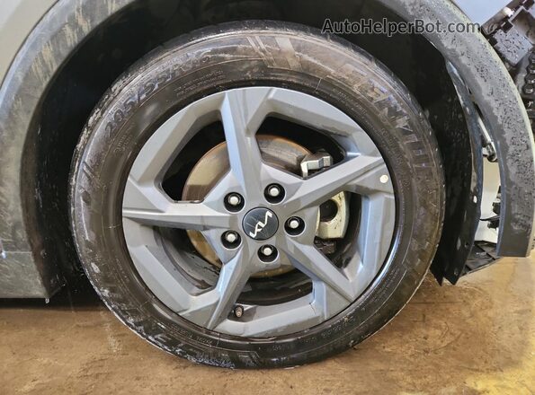 3KPFT4DE5SE020981 2025 KIA K4 Gray 