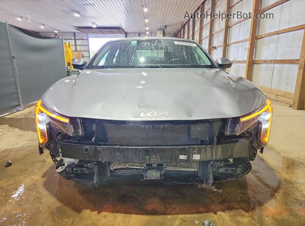 3KPFT4DE5SE020981 2025 KIA K4 Gray Widok z przodu