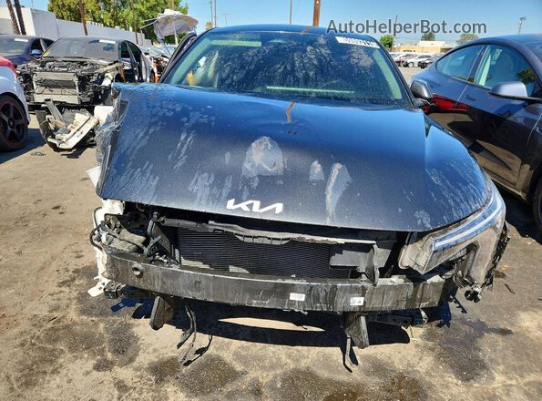 3KPFT4DE5SE070151 2025 KIA K4 Gray Դիմացի տեսք