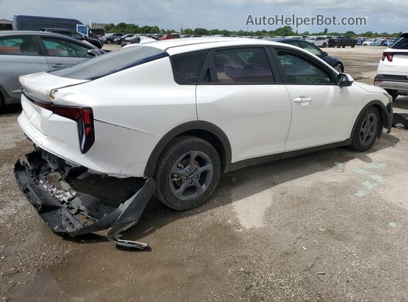 3KPFT4DE5SE225409 2025 KIA K4 White 