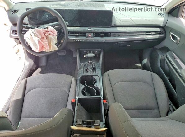 3KPFT4DE5SE225409 2025 KIA K4 White Dashboard view