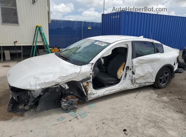 3KPFT4DE5SE225409 2025 KIA K4 White 